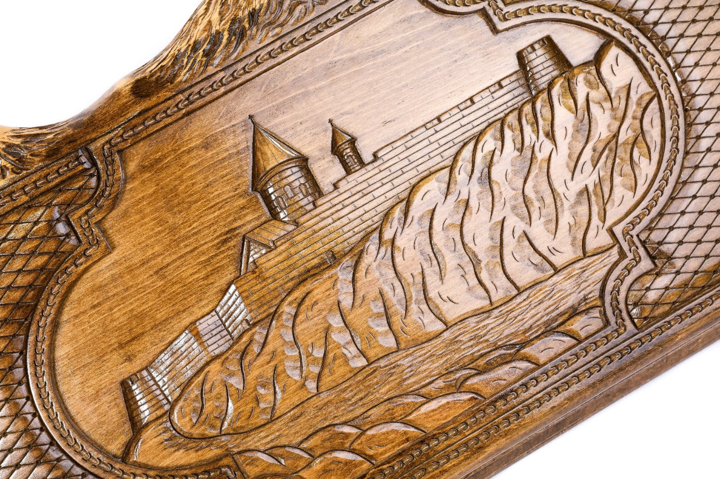 The interior view of the open Hrachya Ohanyan Khor Virap set highlighting the smooth wood finish and professional playing lanes.