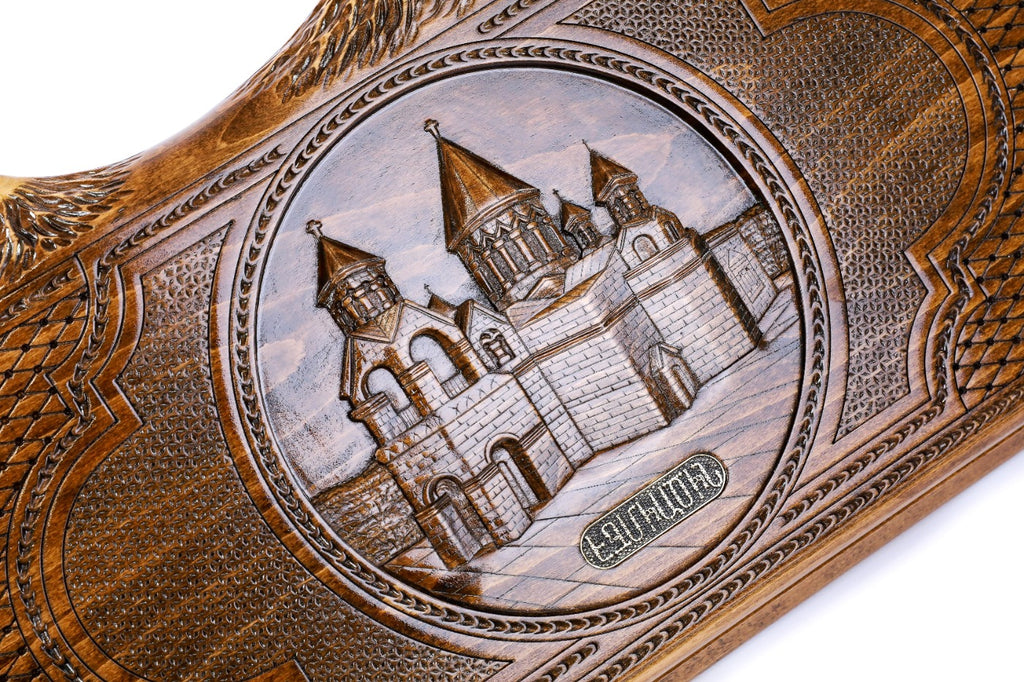 The interior view of the open Hrachya Ohanyan Etchmiadzin set highlighting the smooth wood finish and professional-grade pips.