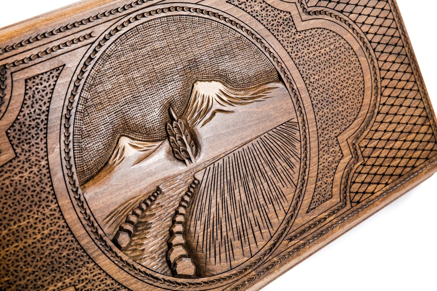 The interior view of the open Hrachya Ohanyan Ararat set highlighting the smooth wood finish and professional pips.