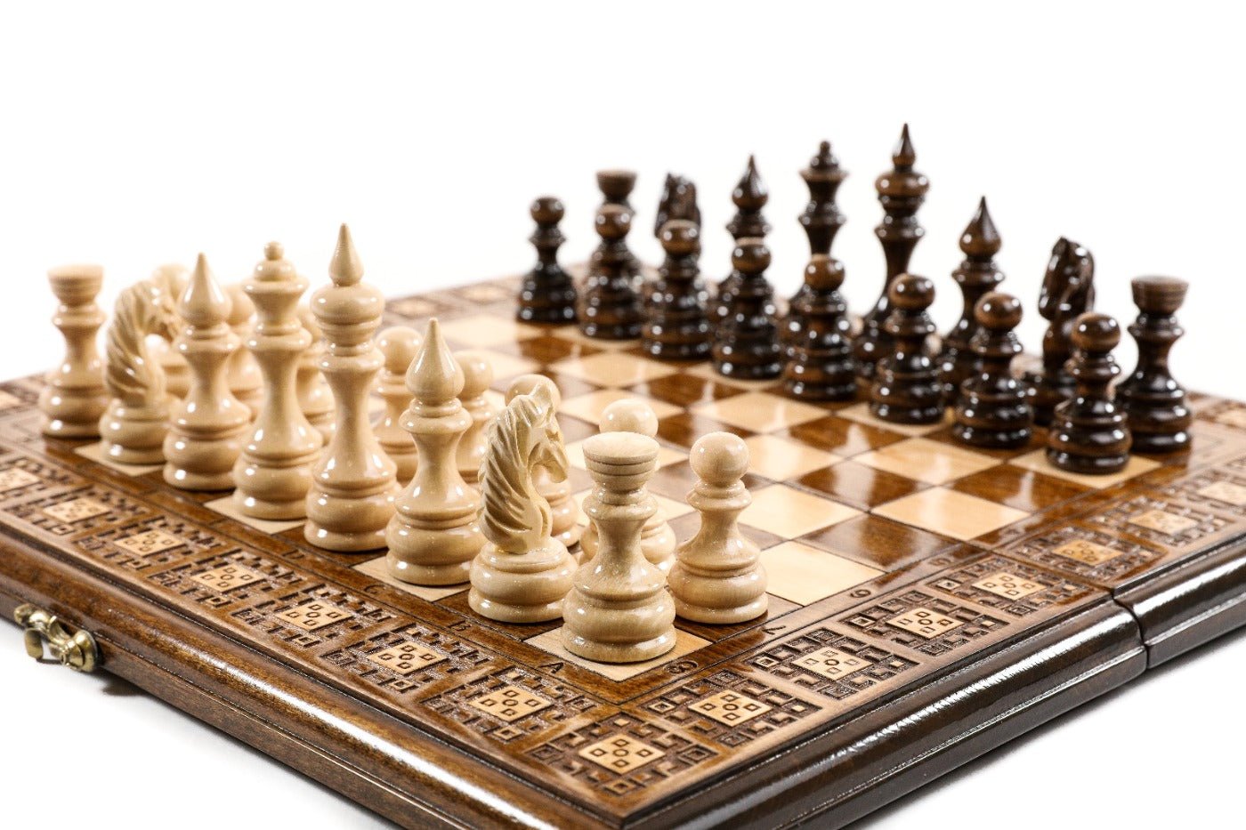 Handcrafted compact chess board with ornamental carpet design 2-in-1 set