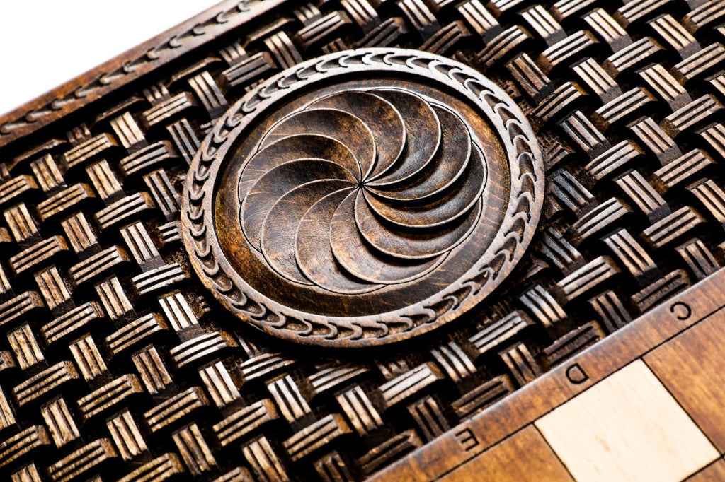 Backgammon Board - Ornamental Bas-Relief Design - Unumperfectus