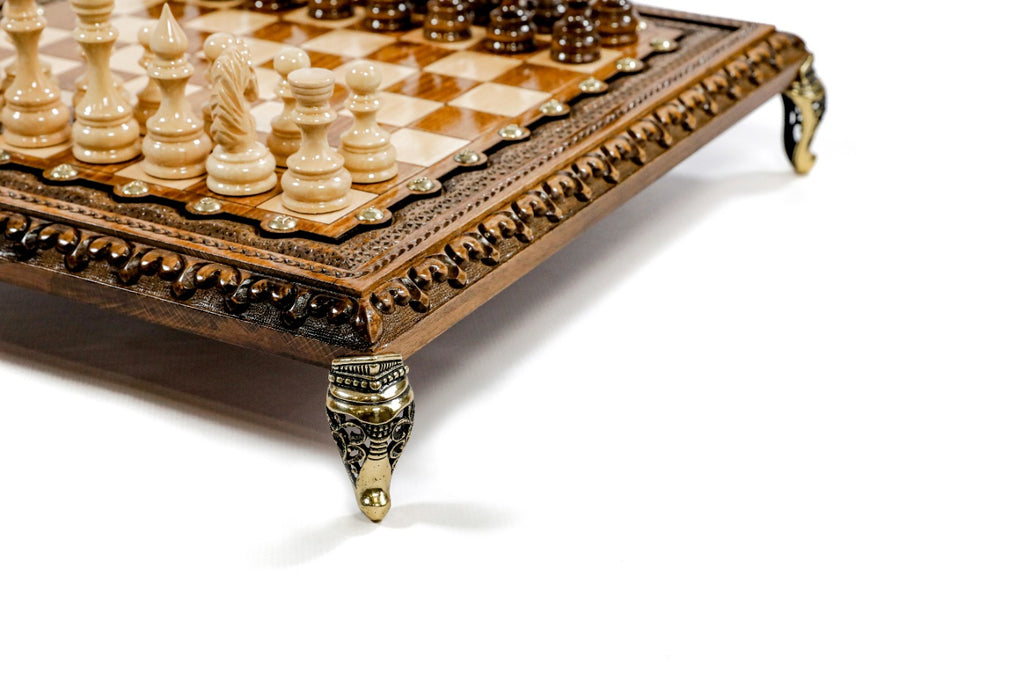 Luxury Chess Set with Bronze Legs Wooden Board - Unumperfectus
