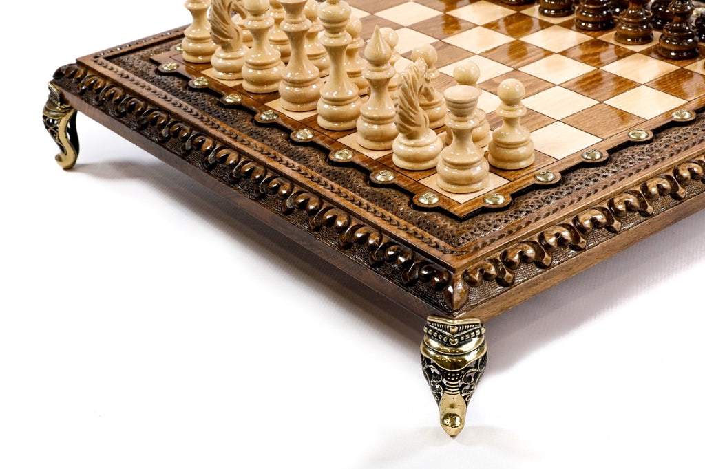 Luxury Chess Set with Bronze Legs Wooden Board - Unumperfectus