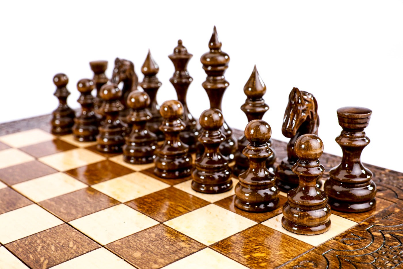 Classic Chess Set with Ornaments – Wooden Chess Set - Unumperfectus