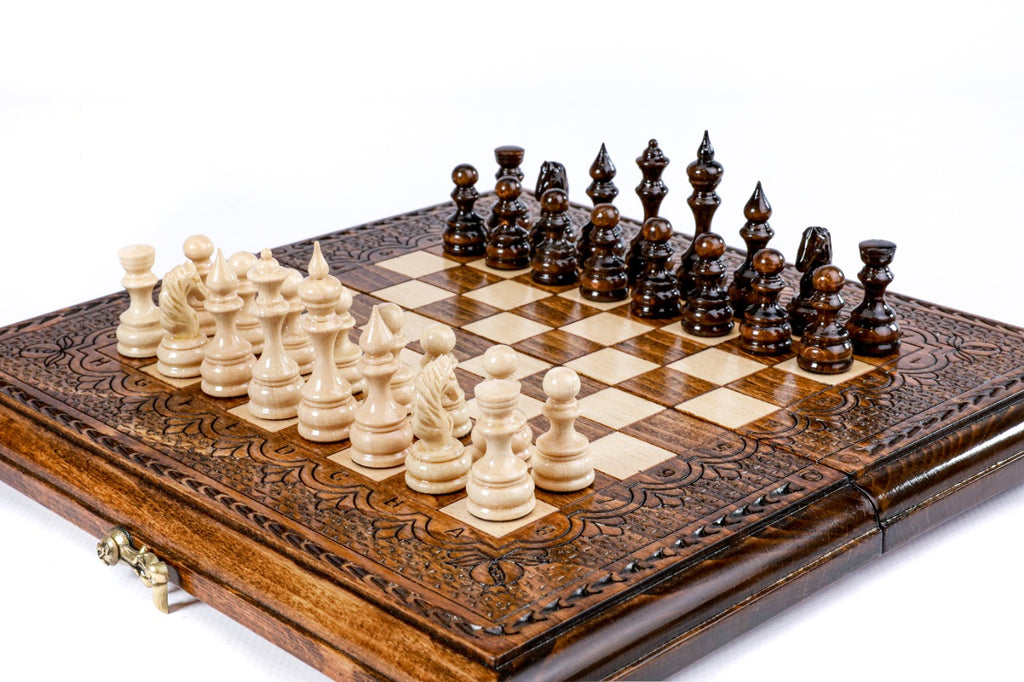 Wooden Chess Set with Ornaments – Classic Board - Unumperfectus