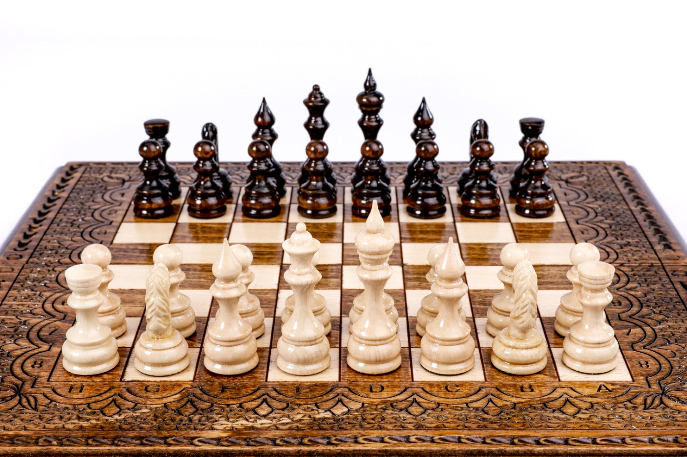 Wooden Chess Set with Ornaments – Classic Board - Unumperfectus