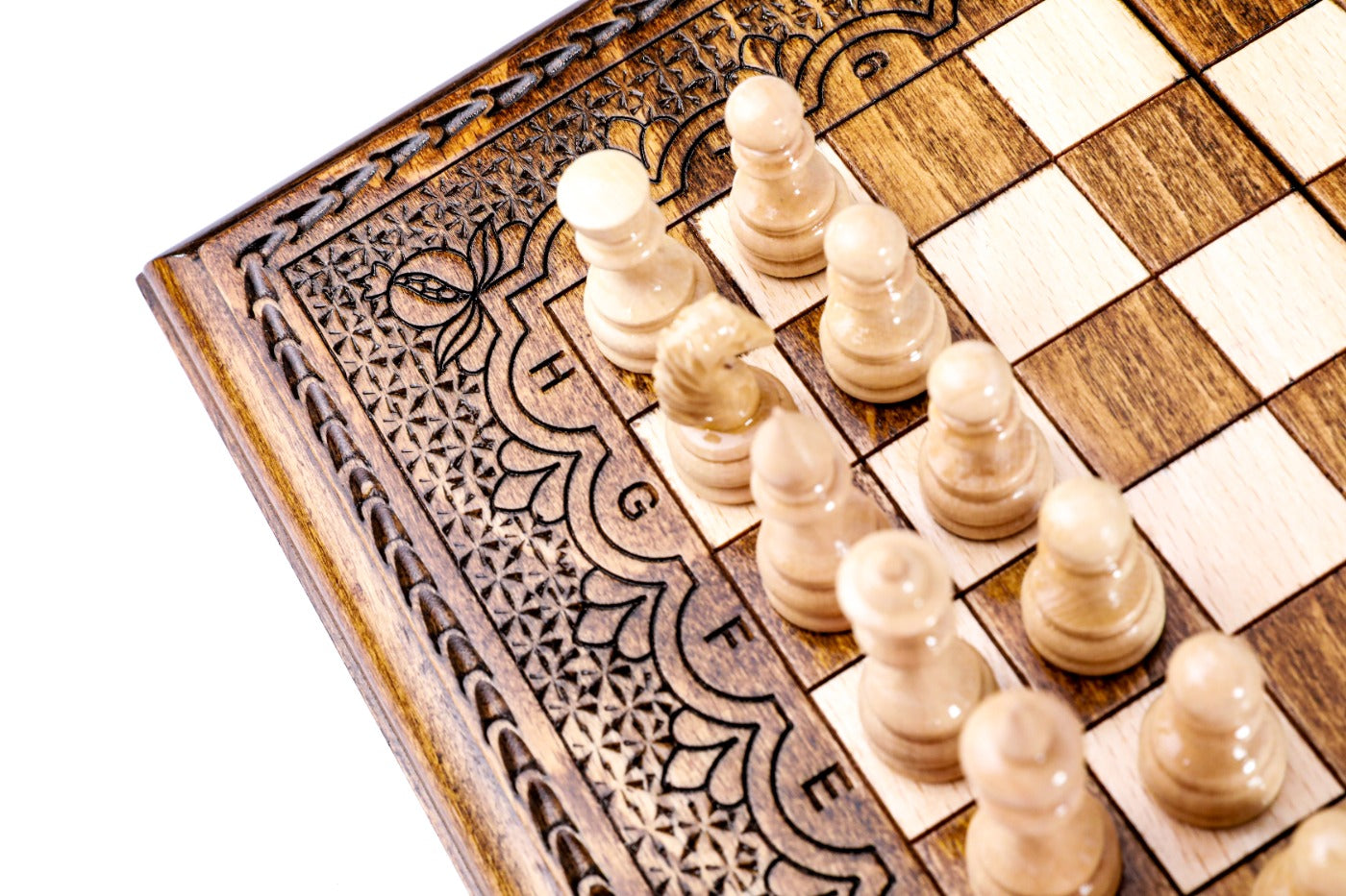 Wooden Chess Set with Ornaments – Classic Board - Unumperfectus