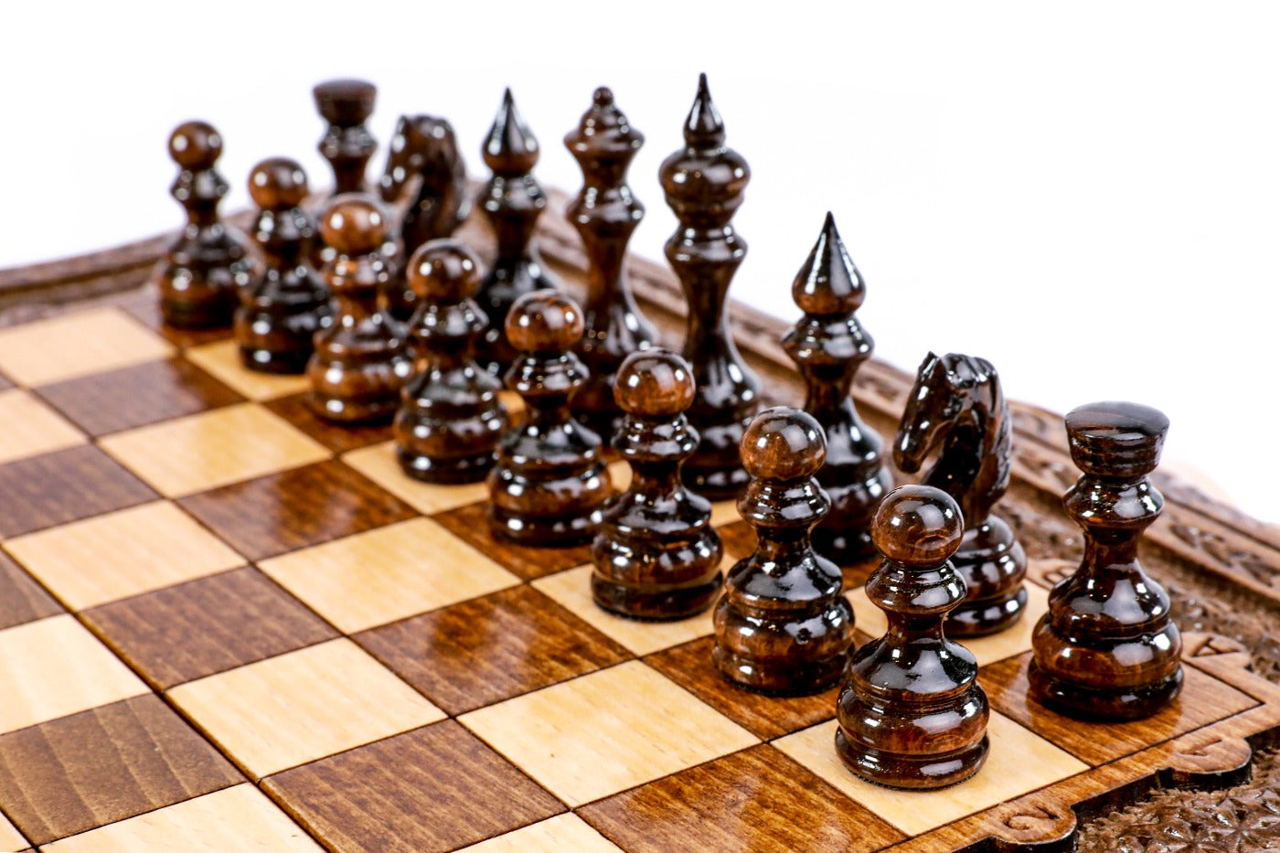Mount Ararat Chess Set with Carved Surface – Wooden Chess Set - Unumperfectus
