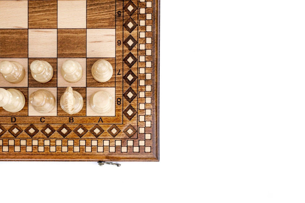 Wooden Chess Set & Backgammon With Carpet Pattern 50 cm | 19.7" - Unumperfectus