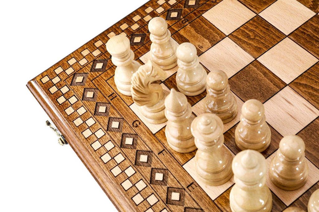 Wooden Chess Set & Backgammon With Carpet Pattern 50 cm | 19.7" - Unumperfectus