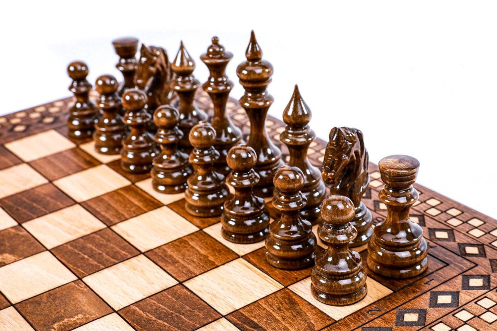 Wooden Chess Set & Backgammon With Classic Carpet Design 40 cm / 15.7" - Unumperfectus