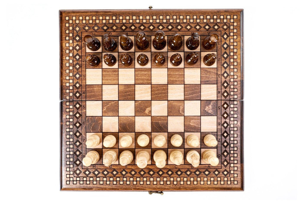 Wooden Chess Set & Backgammon With Classic Carpet Design 40 cm / 15.7" - Unumperfectus