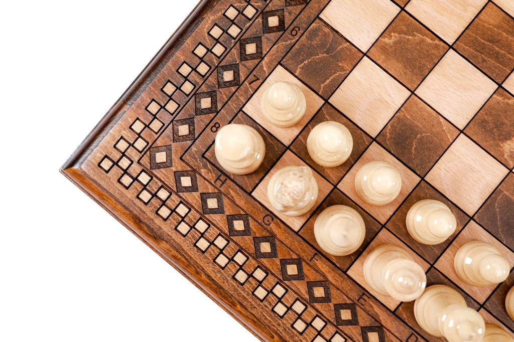 Wooden Chess Set & Backgammon With Classic Carpet Design 40 cm / 15.7" - Unumperfectus