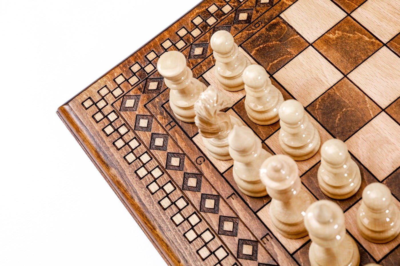 Wooden Chess Set & Backgammon With Classic Carpet Design 40 cm / 15.7" - Unumperfectus