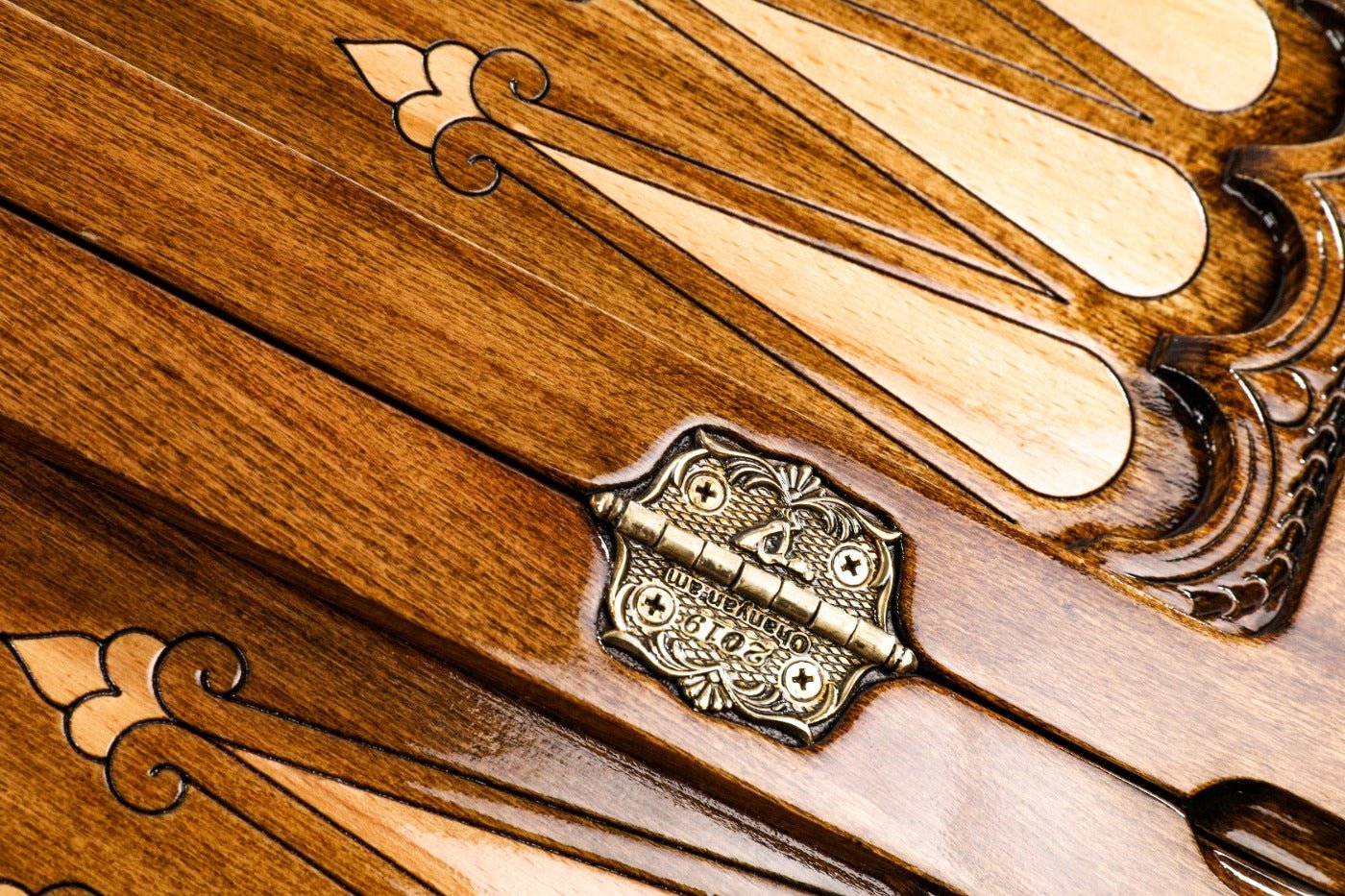 Backgammon Board - Burj Al Arab - Unumperfectus