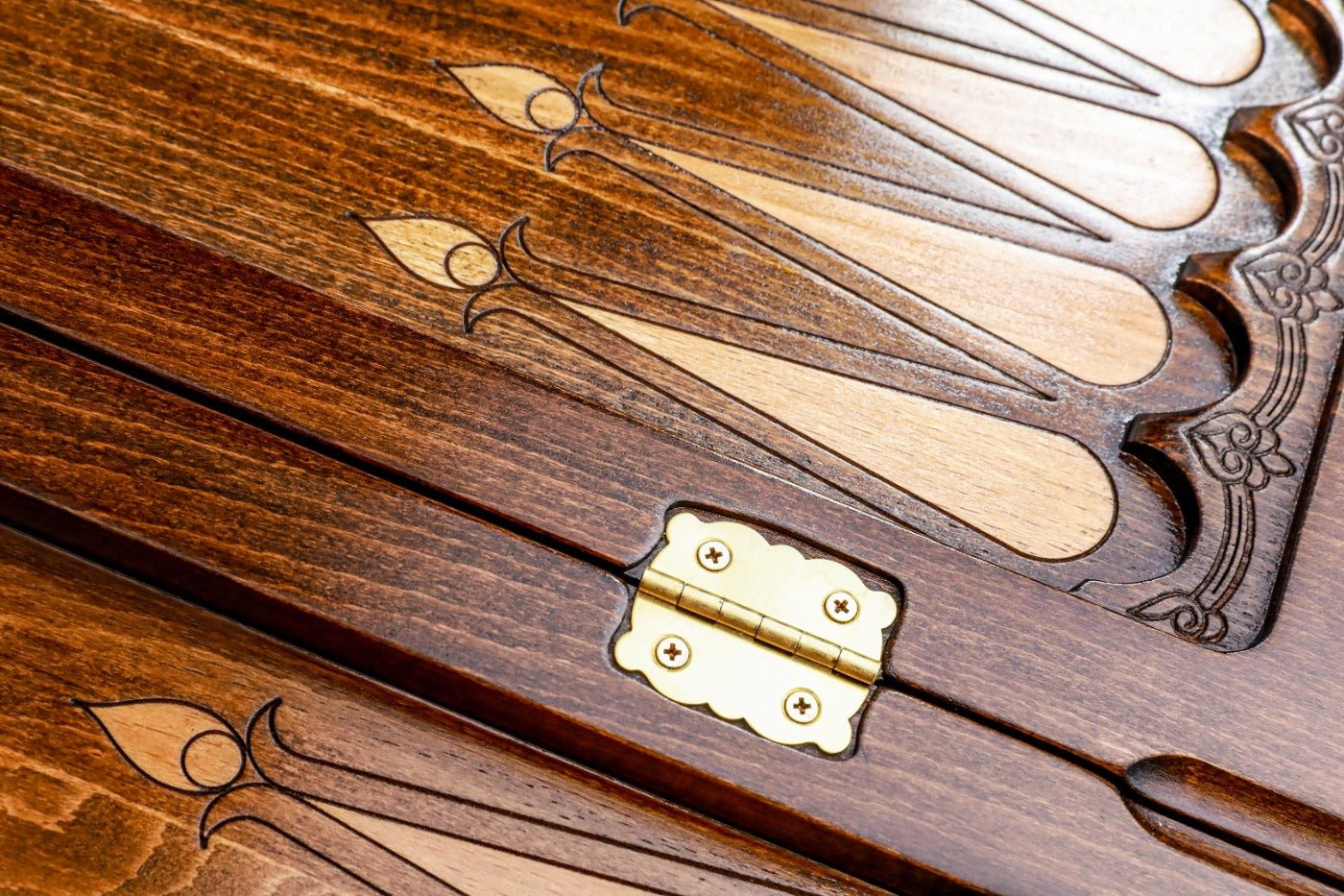 Wooden Backgammon Board Coat of Arms of Uzbekistan 23.6" | 60 cm - Unumperfectus