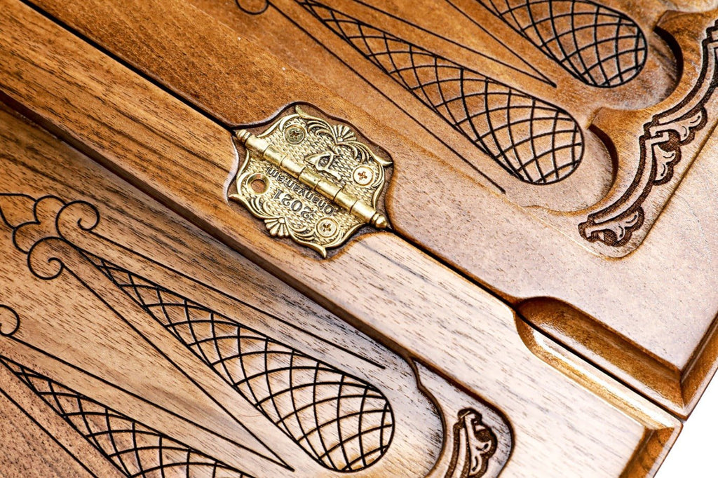 Backgammon Board - Nut Peel & Epoxy - Unumperfectus