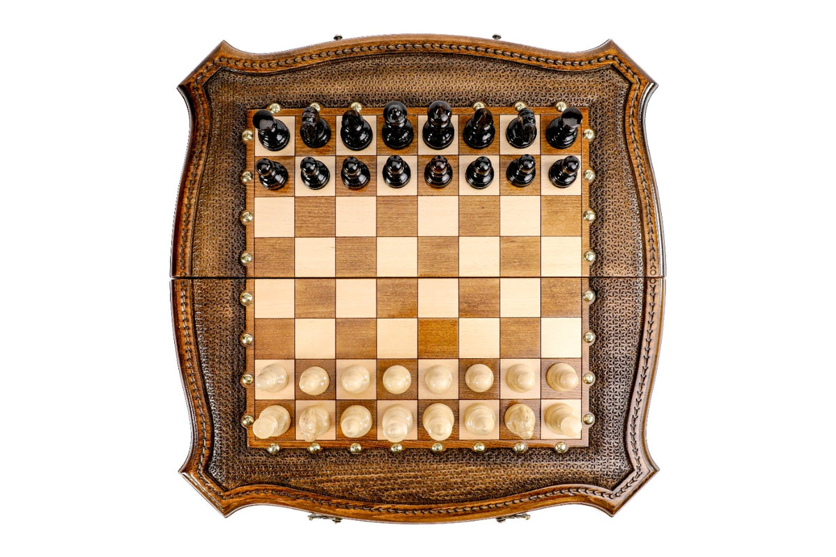 Top-down view of the contour outline chess set with all 32 pieces in starting position