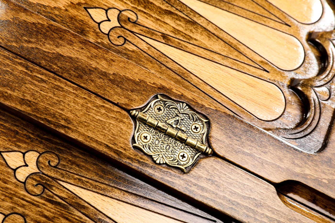 Backgammon Board - Mother See of Holy Etchmiadzin - Unumperfectus
