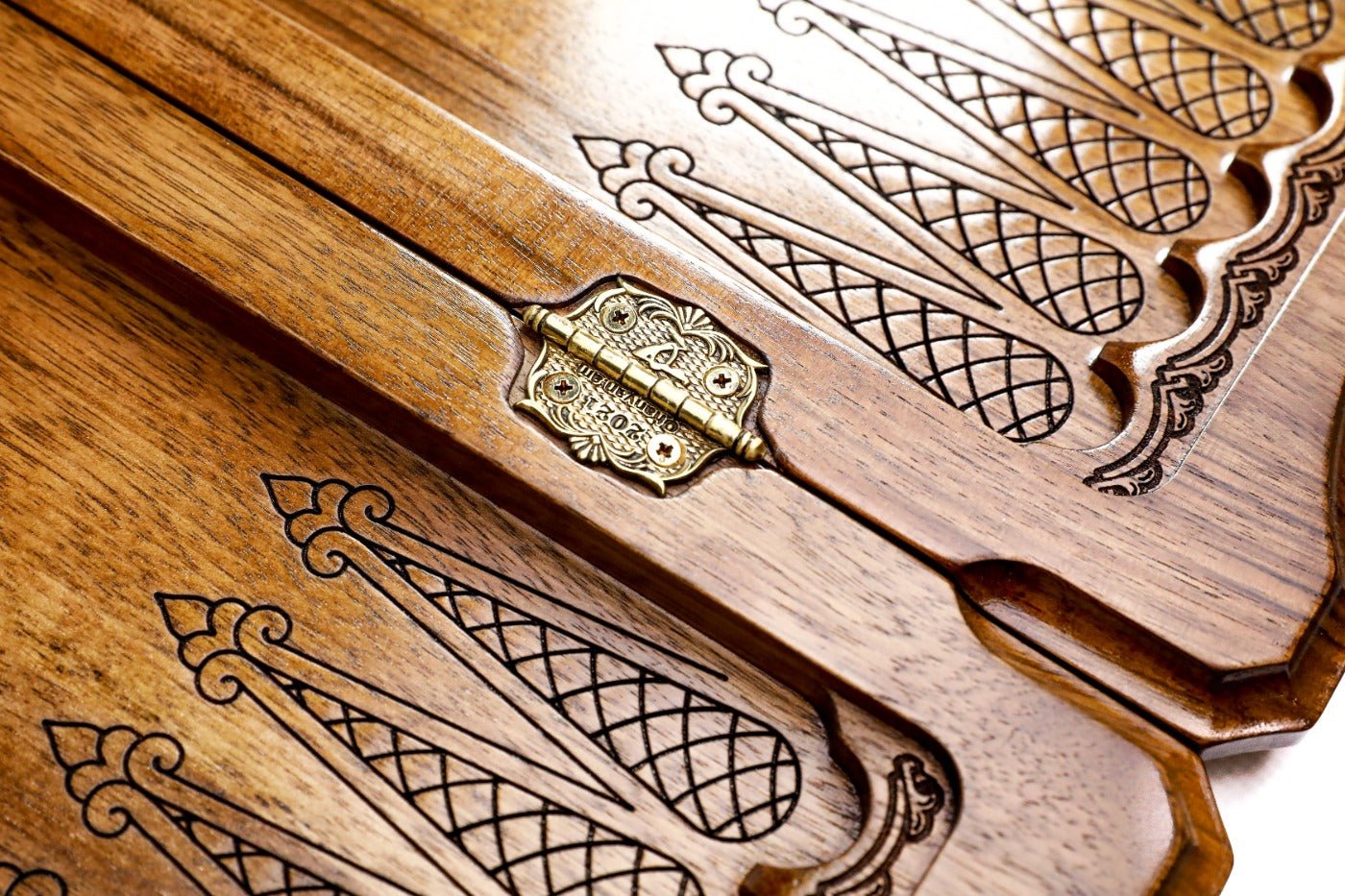 Backgammon Board - Pomegranate Tree Epoxy with Mount Ararat - Unumperfectus