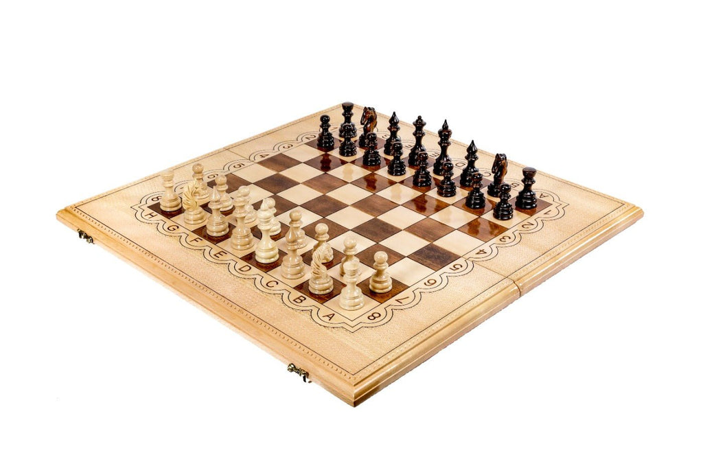 Luxury wooden chess set with scalloped carved border in natural beech wood — by Hrachya Ohanyan
