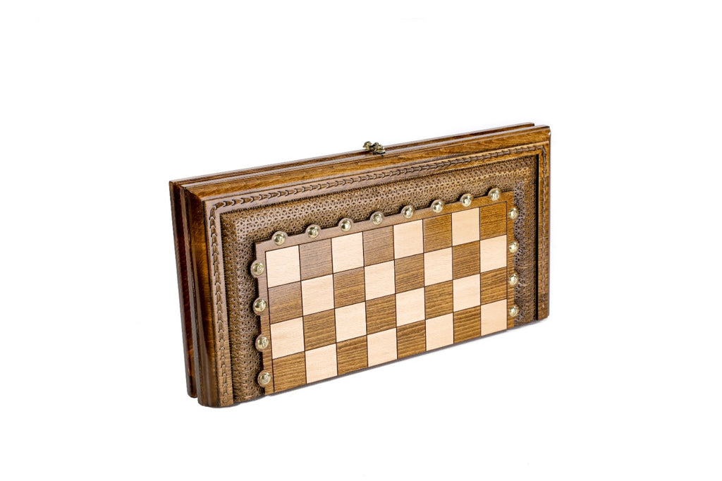 Classic Carved Chess Set with Bronze Details – Wooden Chess Set - Unumperfectus
