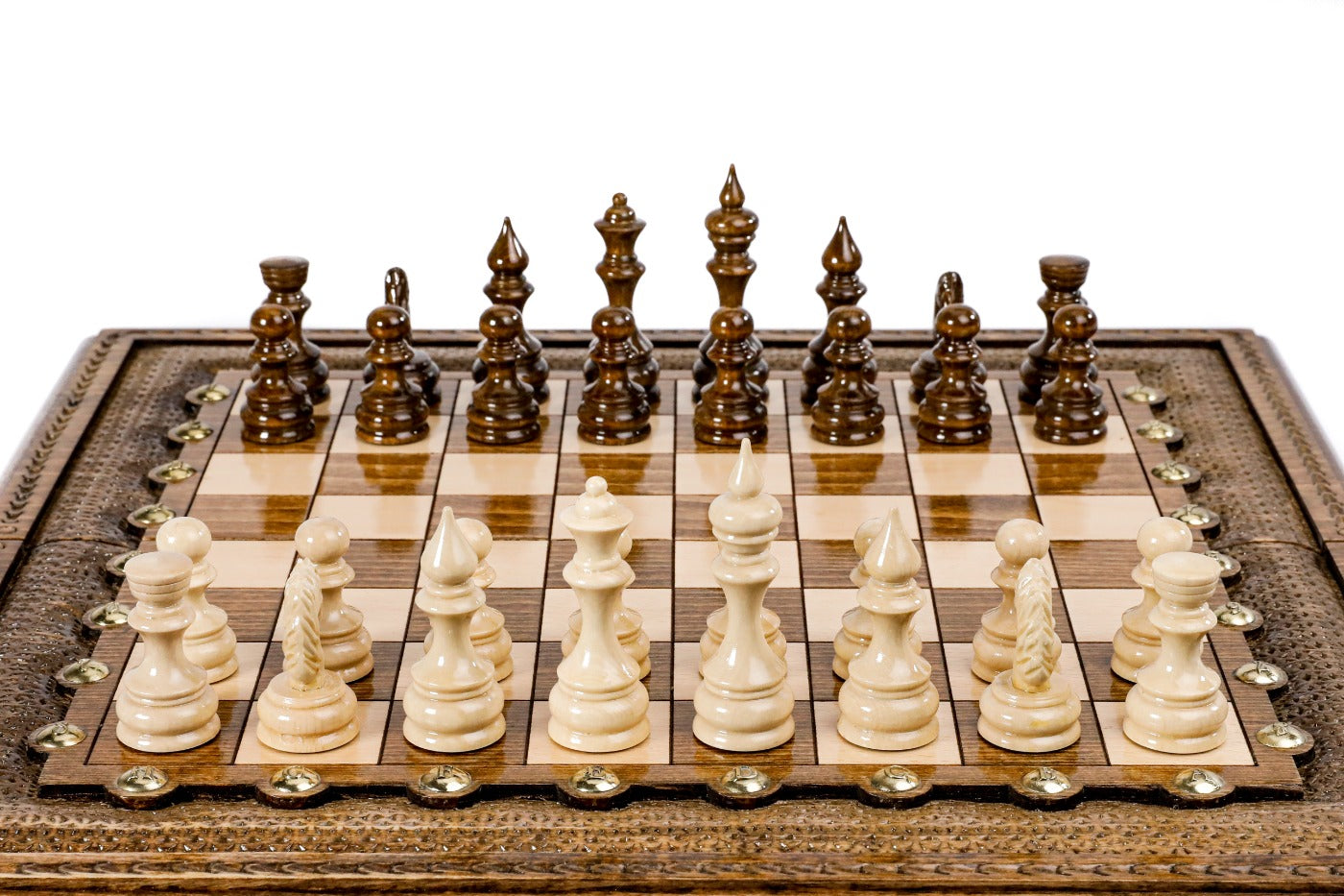 Classic Carved Chess Set with Bronze Details – Wooden Chess Set - Unumperfectus