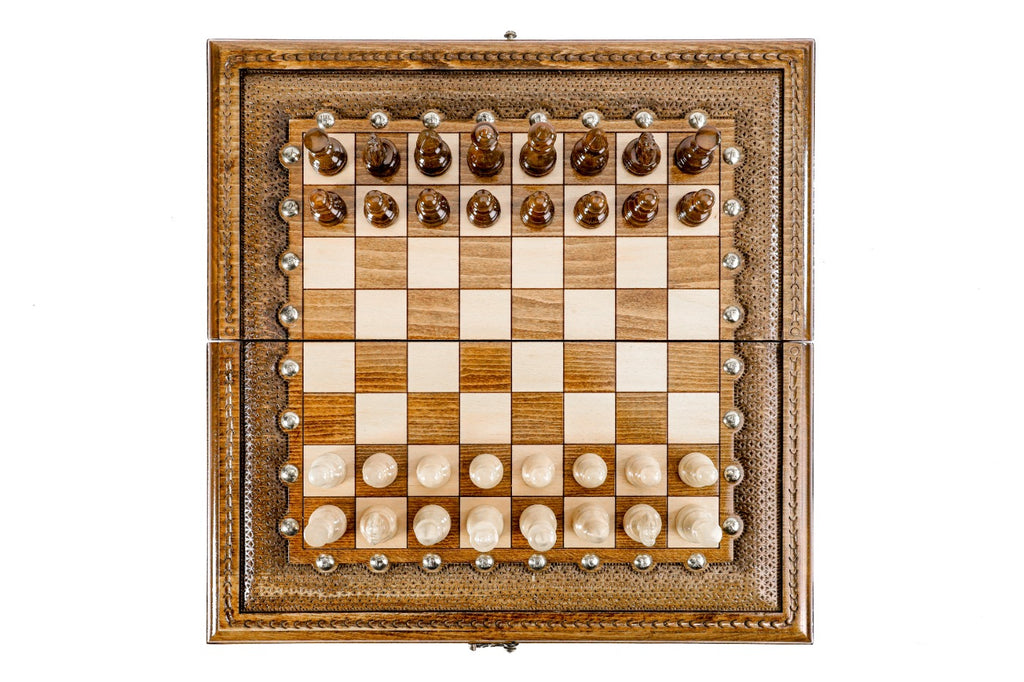 Classic Carved Chess Set with Bronze Details – Wooden Chess Set - Unumperfectus