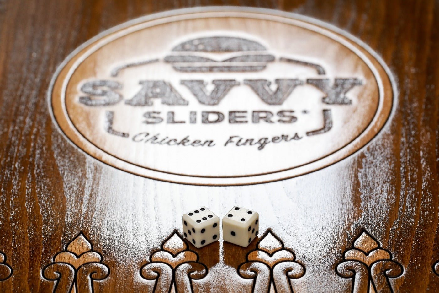 Backgammon Board - Happy Pizza & Savvy Sliders - Unumperfectus