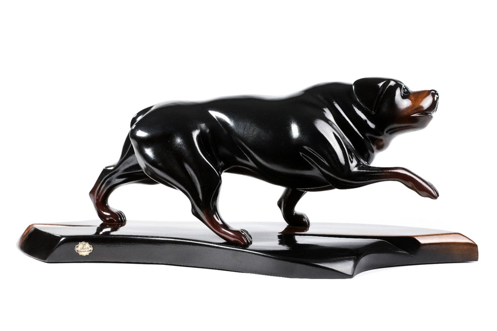 Handmade wooden Rottweiler dog sculpture — carving detail