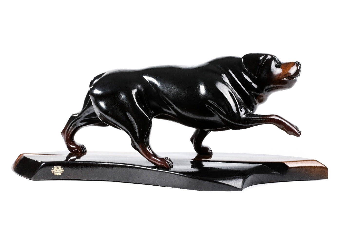 Handmade wooden Rottweiler dog sculpture — carving detail
