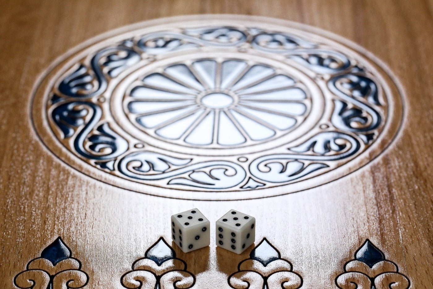Backgammon Board - Natural Branch & Blue Epoxy Design - Unumperfectus