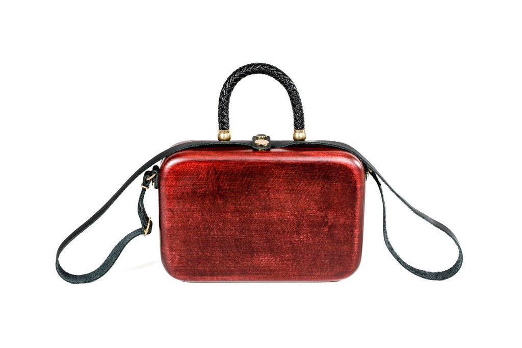 Rectangular wooden handbag in mahogany — detail view