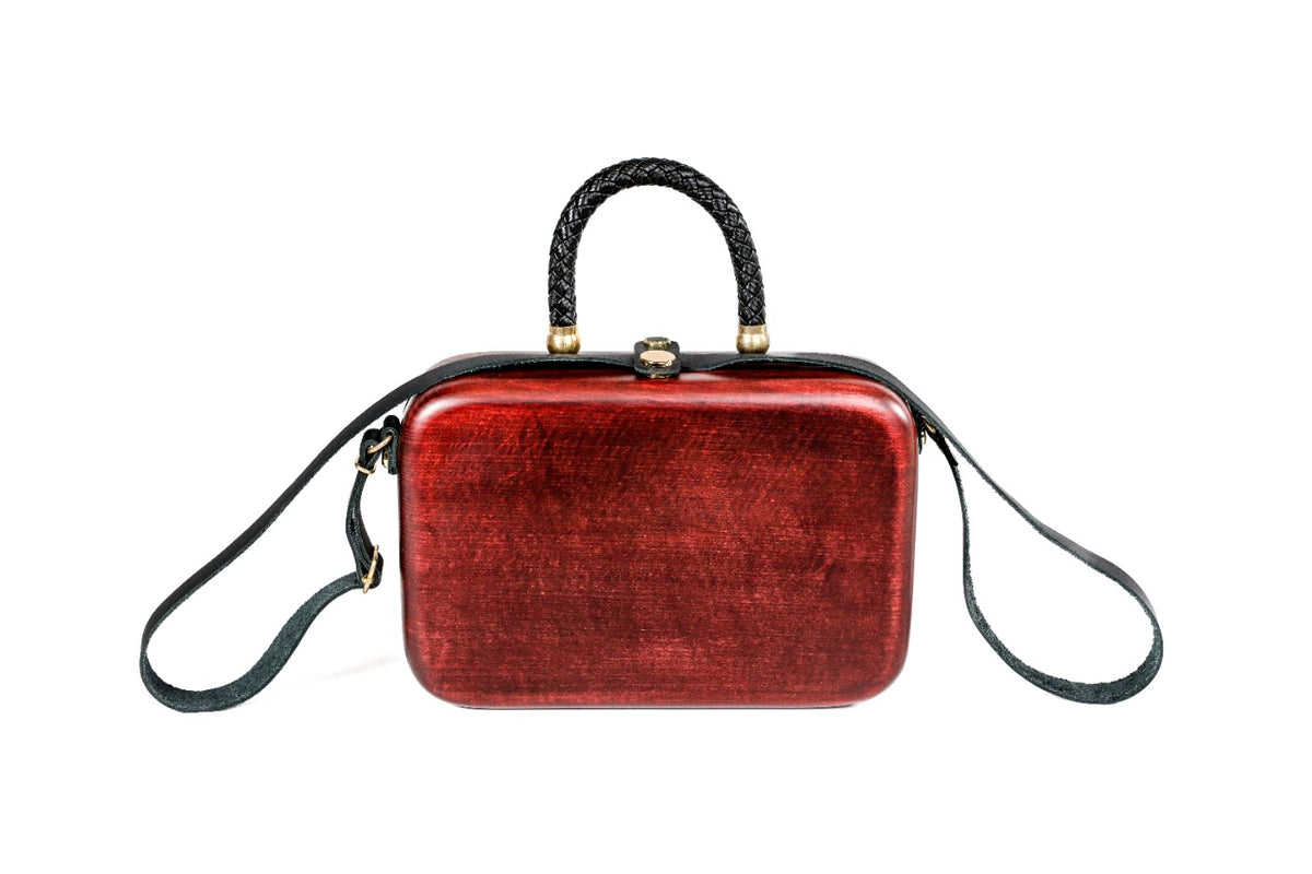 Rectangular wooden handbag in mahogany — detail view