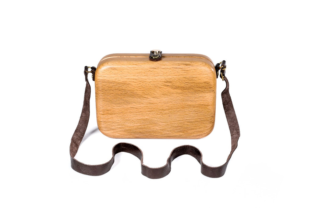Rectangular wooden bag in natural wood — angle view