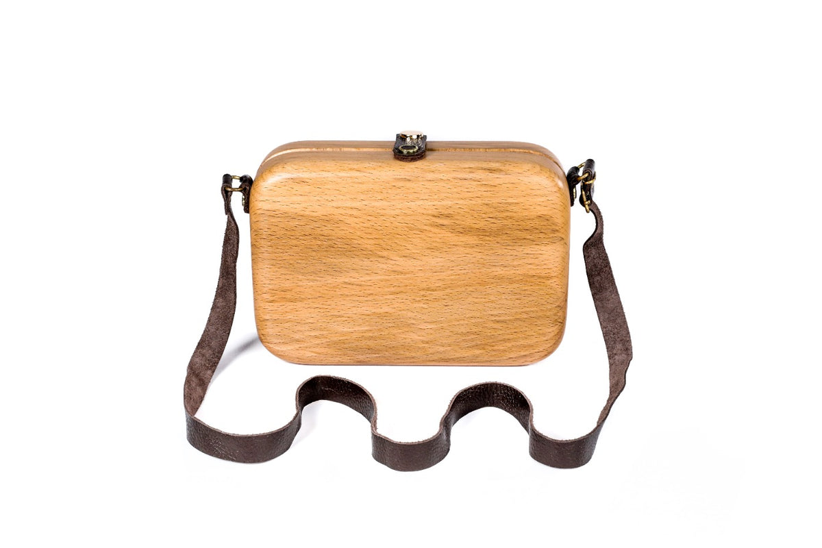 Rectangular wooden bag in natural wood — angle view