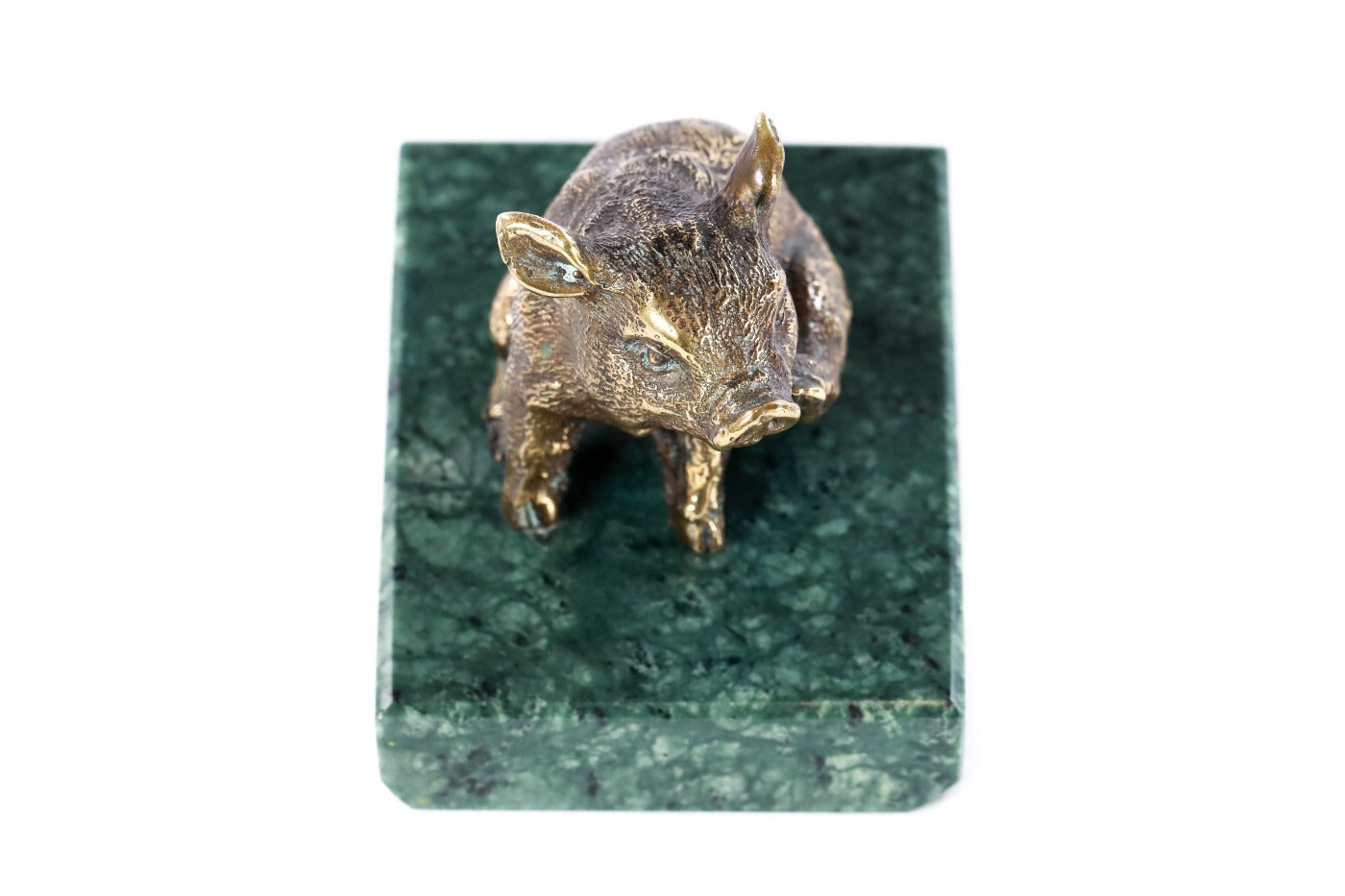 Bronze piglet sculpture by Hrachya Ohanyan — angle view