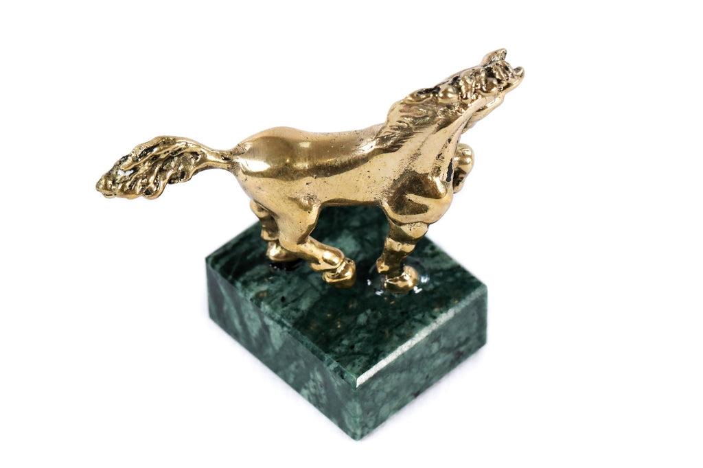 Small bronze horse sculpture by Hrachya Ohanyan — angle view