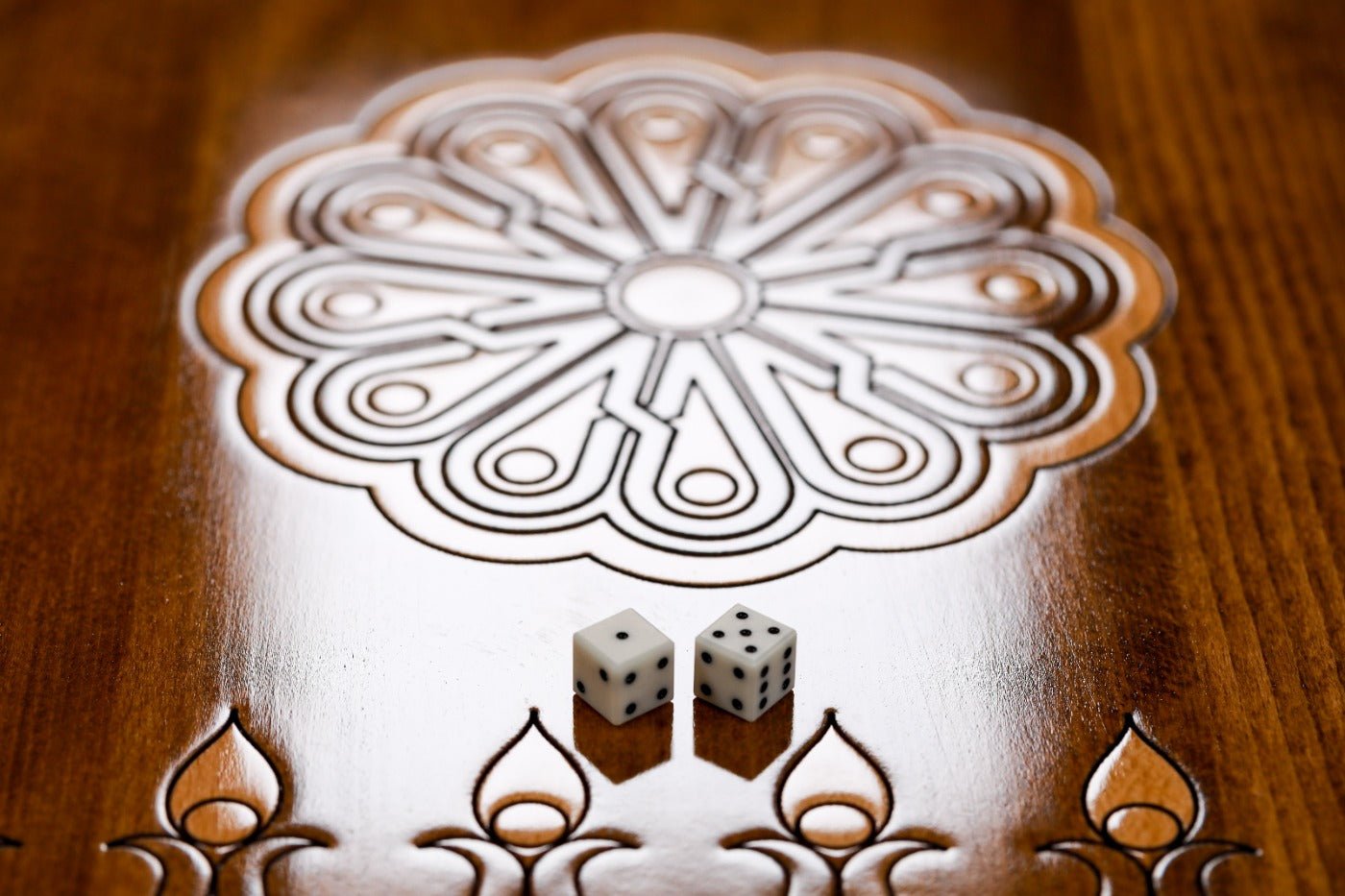 Wooden Carved Table Backgammon Board With Eternity 23.6" | 60 cm - Unumperfectus