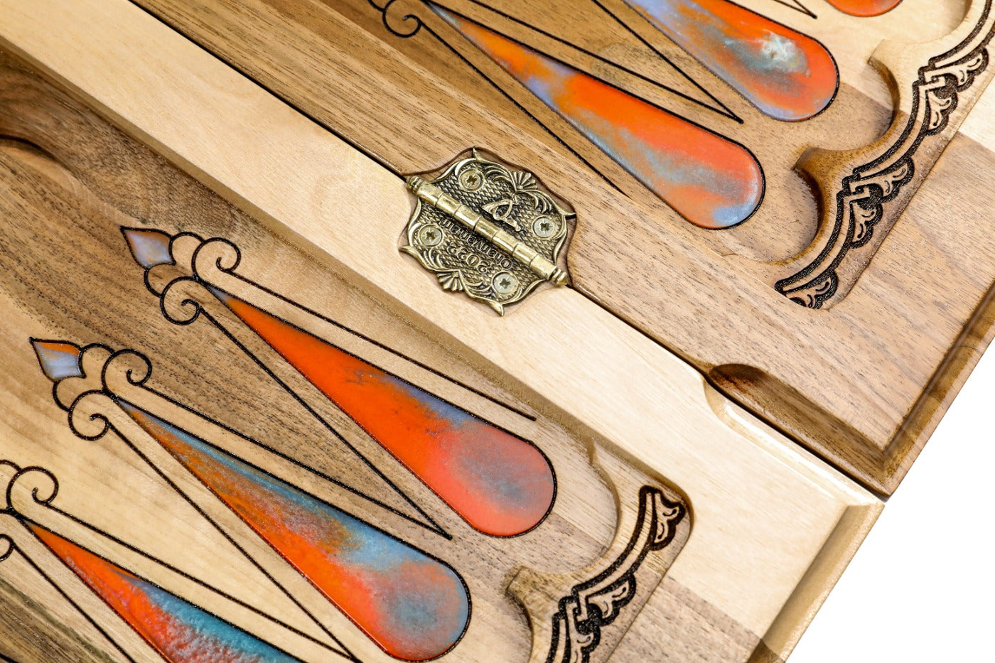 Backgammon Board - Lion Epoxy Two-Sided - Unumperfectus