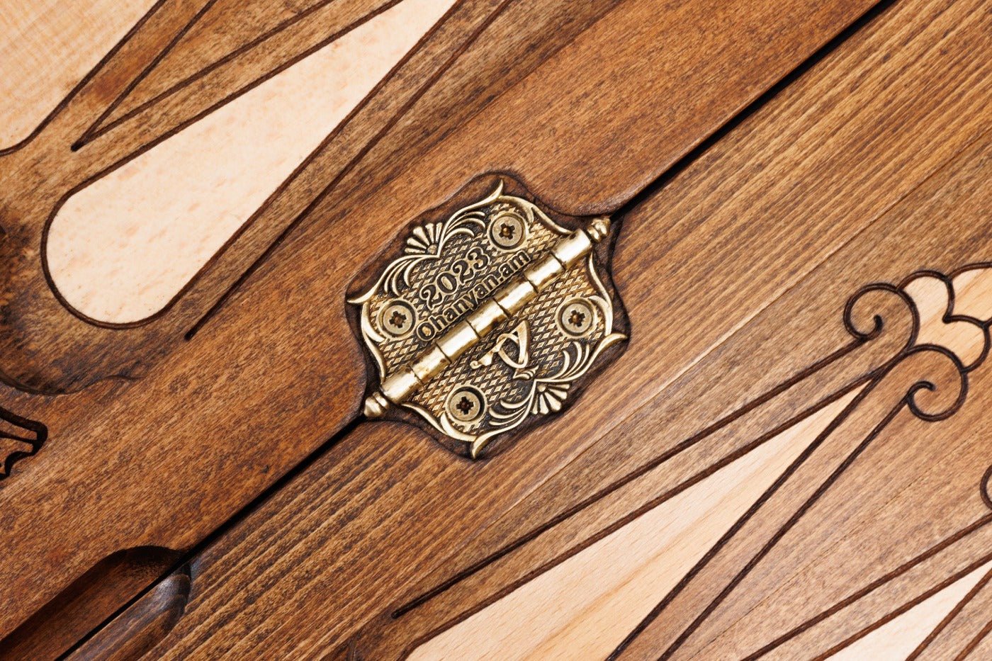 Backgammon Board - Ornamental - Unumperfectus
