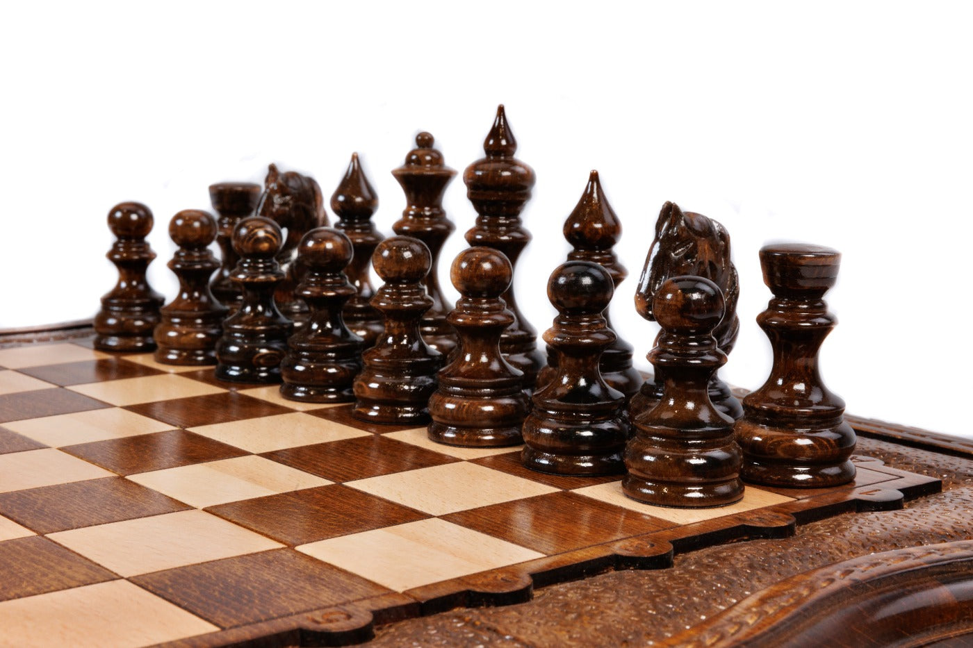 Chess Set Carved with Mount Ararat – Wooden Chess Board - Unumperfectus