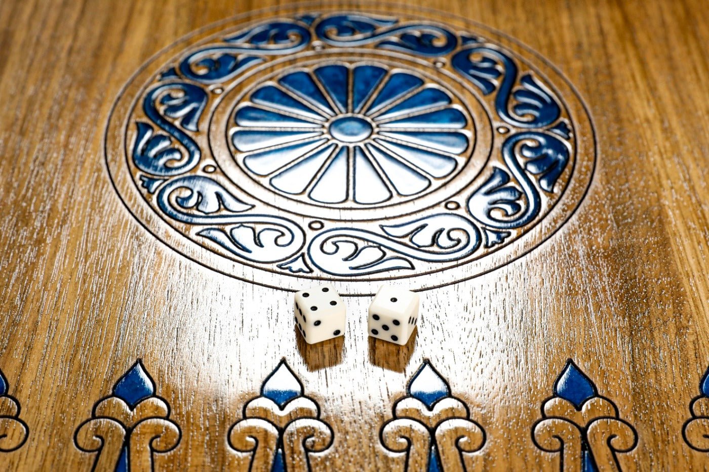 Backgammon Board - Coat of Arms of Armenia World Map With Epoxy - Unumperfectus