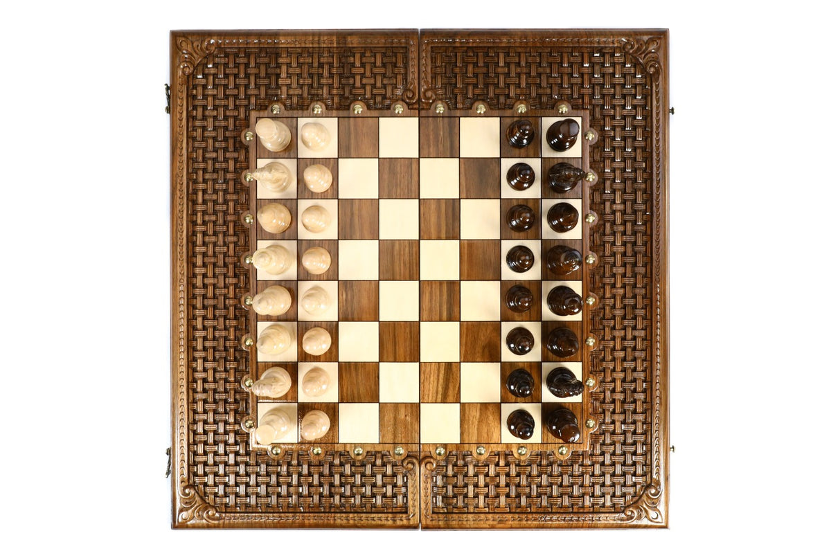 Top-down view of the braid epoxy chess set with pieces in starting position