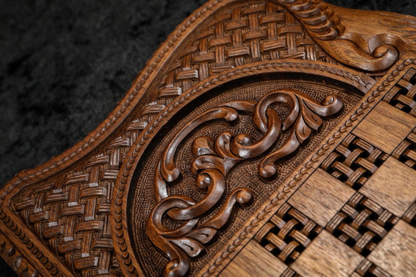 Sassoun Tanz Backgammon-Brett mit Intarsien & urheberrechtlich geschützter Ararat-Umrisse – 60 cm | 23.6"