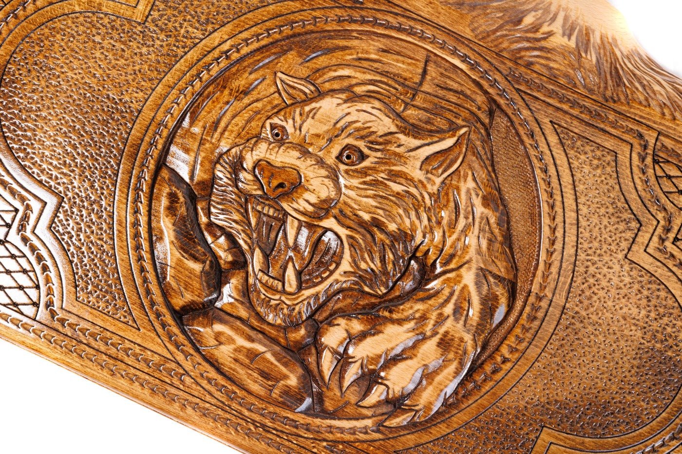 Luxury backgammon board tiger artwork with Ararat silhouette detail