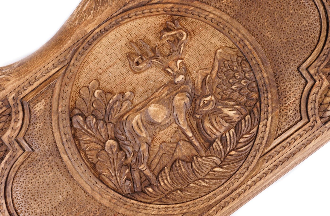 Luxury backgammon board deer artwork with Ararat silhouette detail