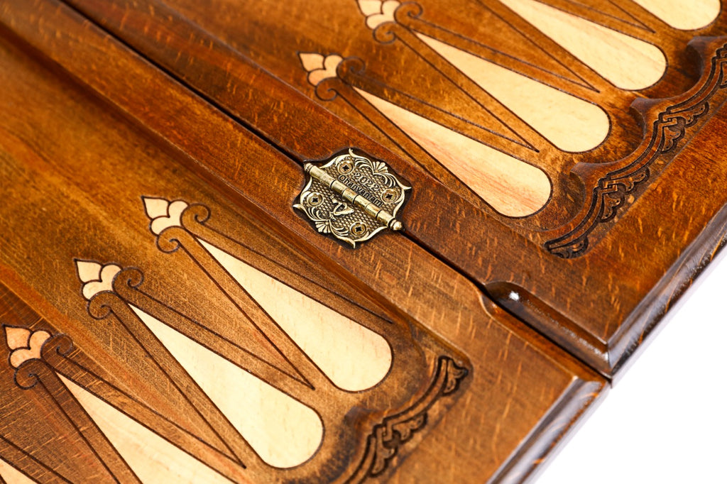 Classic Horse Wooden Backgammon Board - Braid Motifs - Unumperfectus