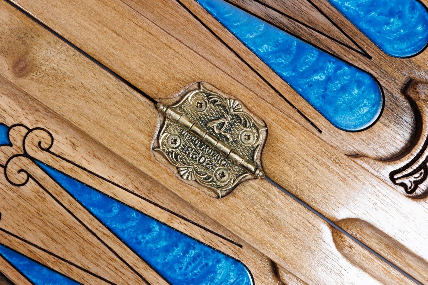 Backgammon Board - Epoxy Trees - Unumperfectus