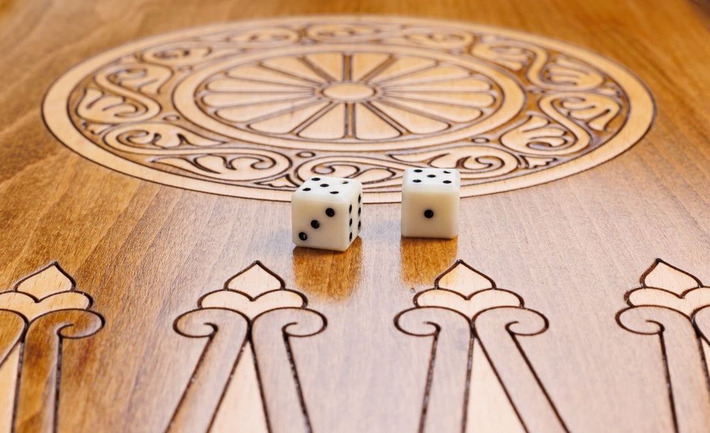 Backgammon Board - Eagle With Sky Blue Epoxy - Unumperfectus
